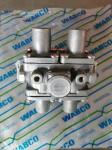 Four Tractor Protection Valve Four Circuit Valve For Mercedes Benz