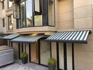 China Outdoor Waterproof Aluminum Louvered Roof Pergola For Swimming Pool 6m*4m wholesale
