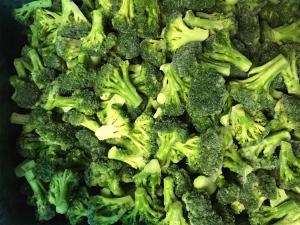 China New Winter Crop No Worm IQF Frozen Broccoli Florets wholesale