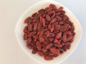 China Nutritious Healthiest Dried Fruit Goji Berry Bright Color Safe Raw Ingredient on sale