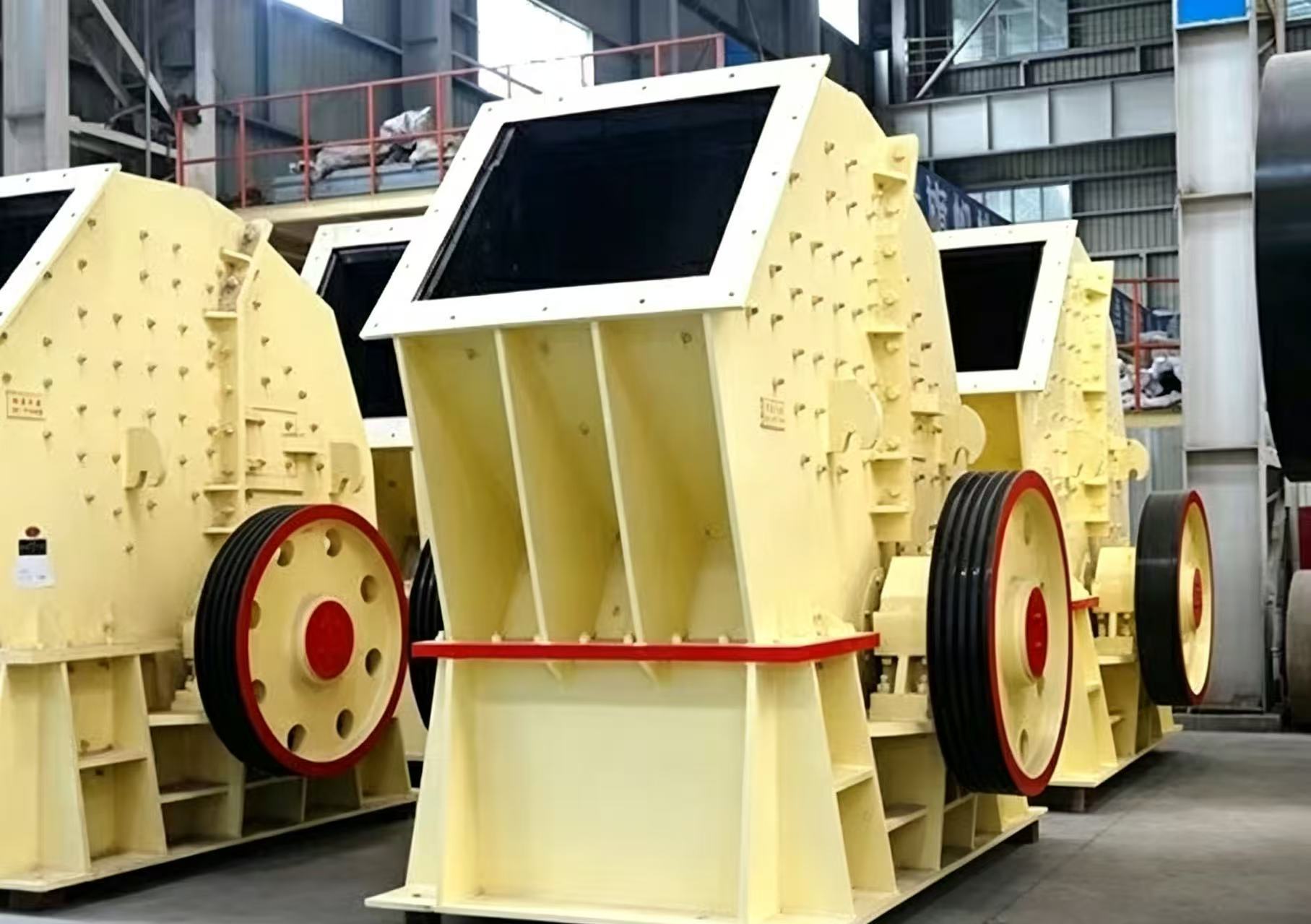 Modular Hammer Mill Crusher Wide Feeding Inlet For Crushing Medium Hard Materials