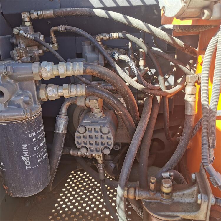 Hitachi ZX130-6 Excavator with Original Hydraulic Cylinder and 2312 Working Hours
