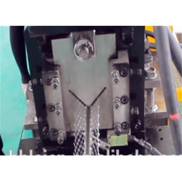 Perforated Metal Mesh Fence Making Machine / Hole Pounching Mesh Machine