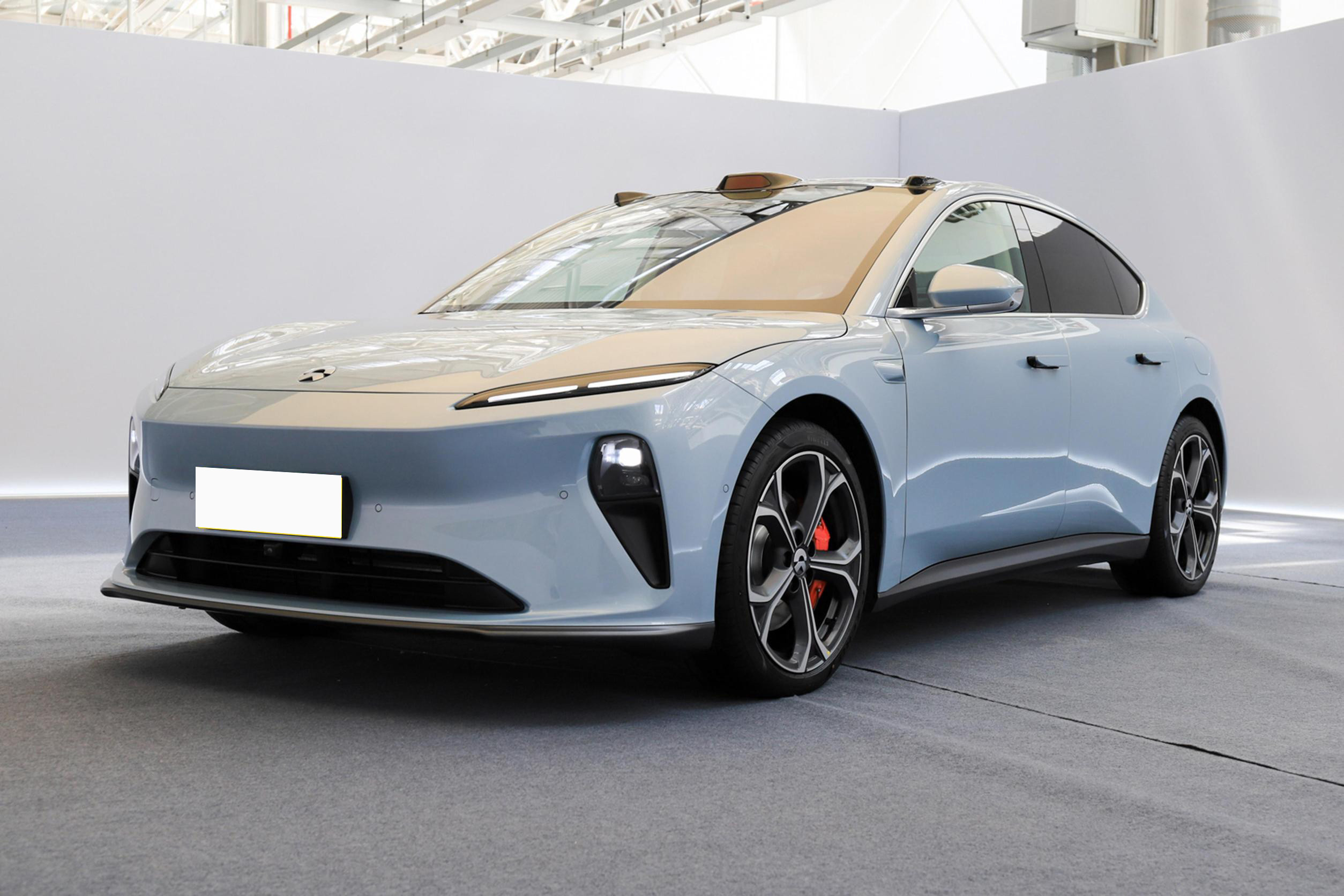 NIO ET5 EV Electric Car 710KW 100kwh Dual Motor 4 Wheel Drive Electric Vehicles