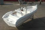 Fiberglass Simple Pleasure Yacht Comfortable / Durable 5.5m With Sunbath Bed