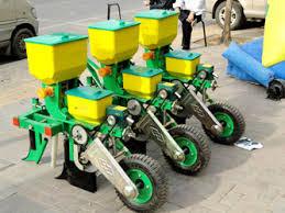 China 3 Rows Corn Soybean Seeder With Fertilizer , 18HP Seed Sowing Machine wholesale