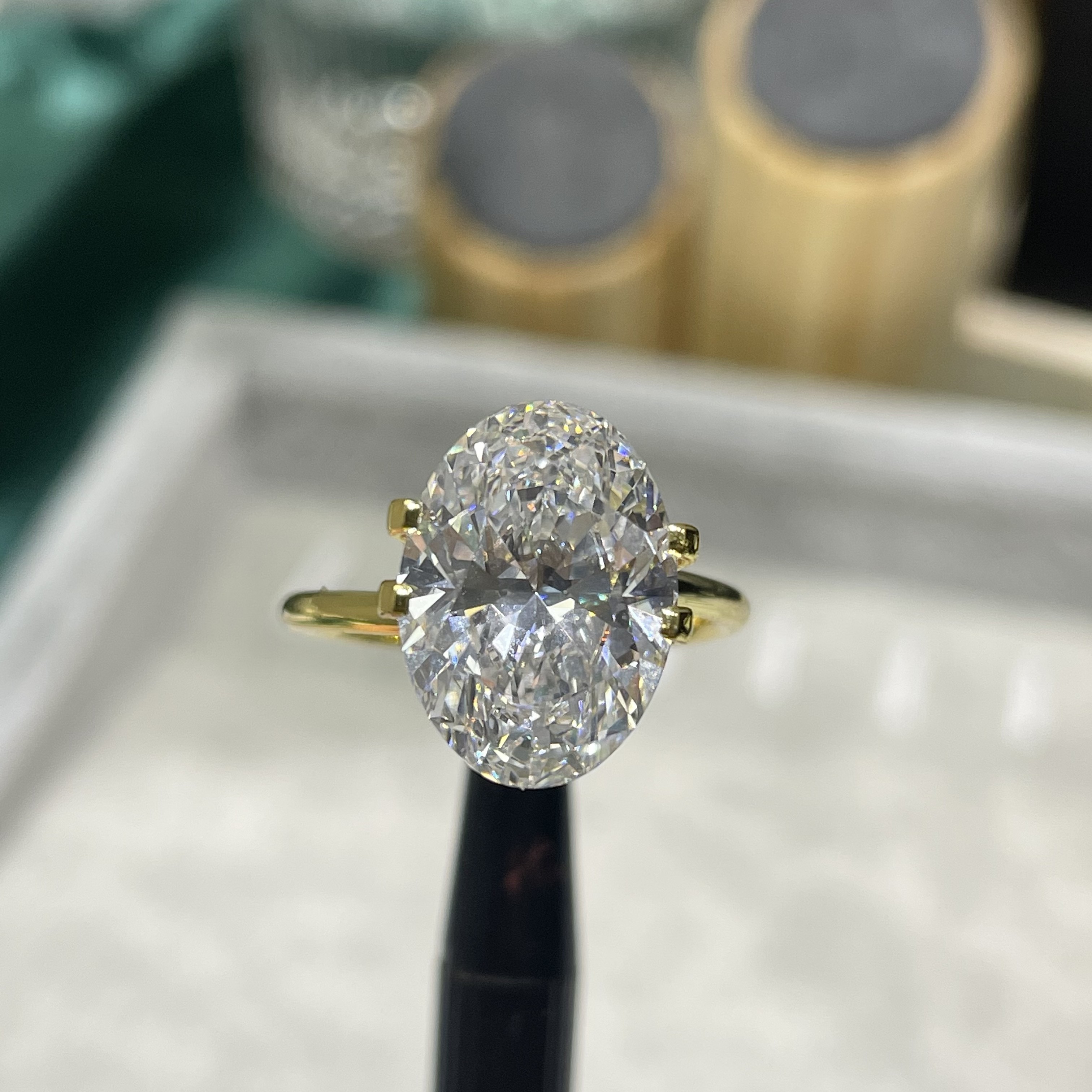 Oval Lab Grown High Clarity Diamonds Loose Customizable White Color
