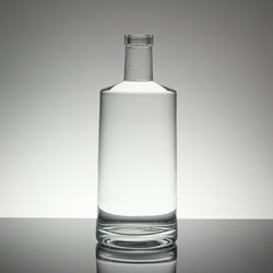 Glass Collar Olive Oil Packaging Bottles with Polygonal Design and Cork Cap Closure
