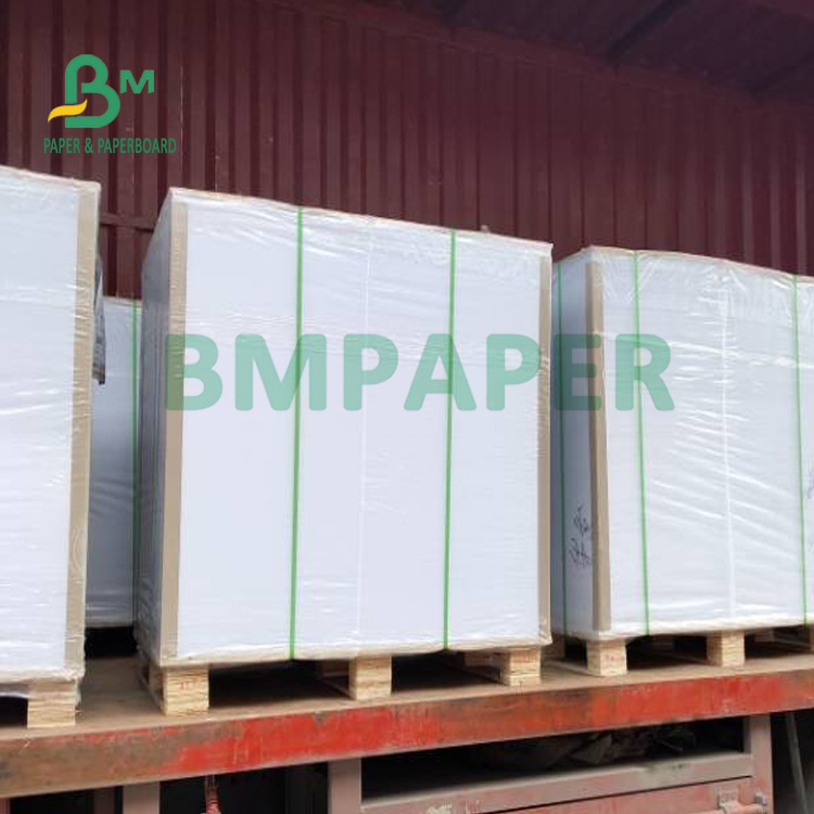 90-95% Opacity Uncoated Woodfree Paper 700mm X 1000mm High Whiteness