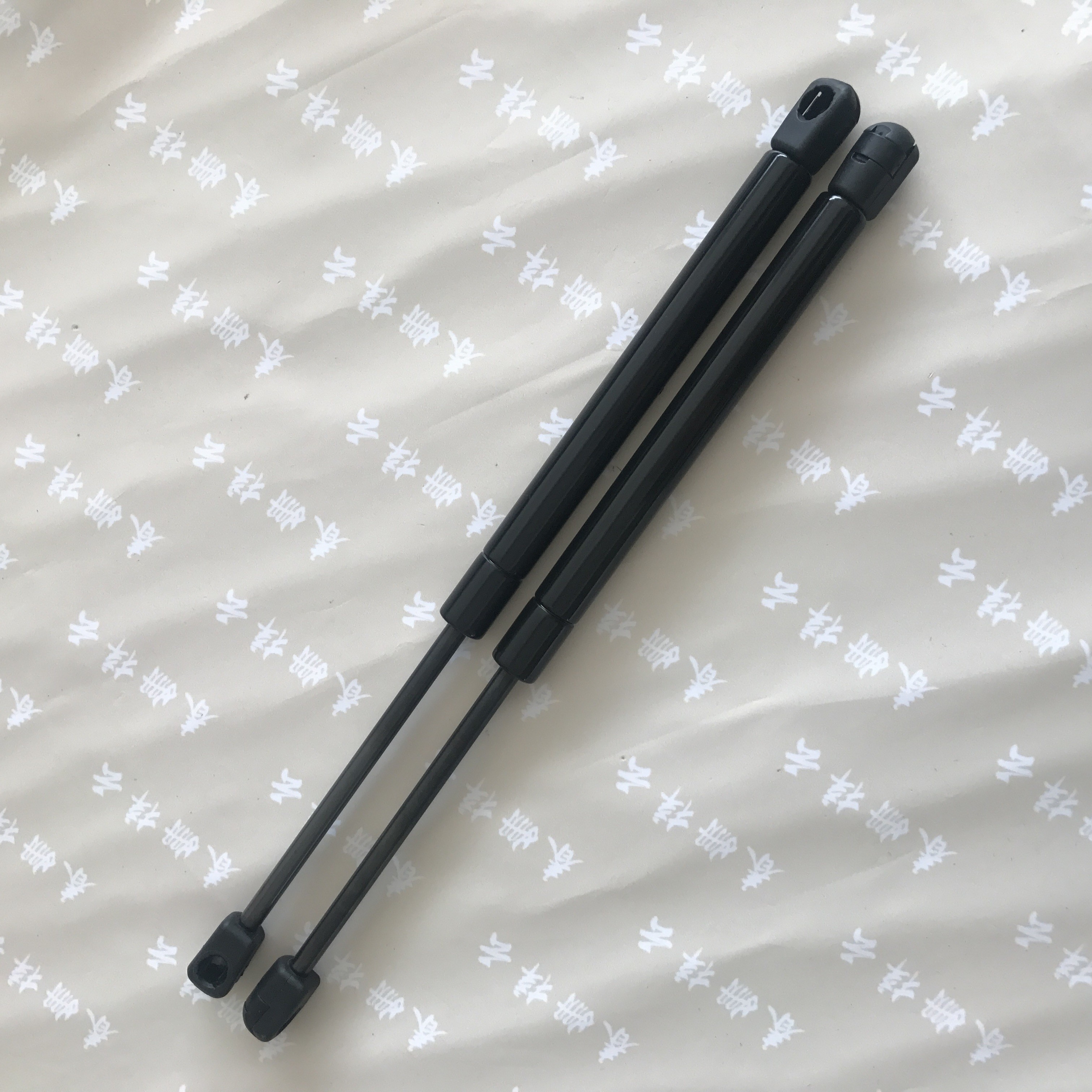 Rear Hatch Liftgate Gas Spring / Charged Lift Supports For 2003-2009 Honda Element