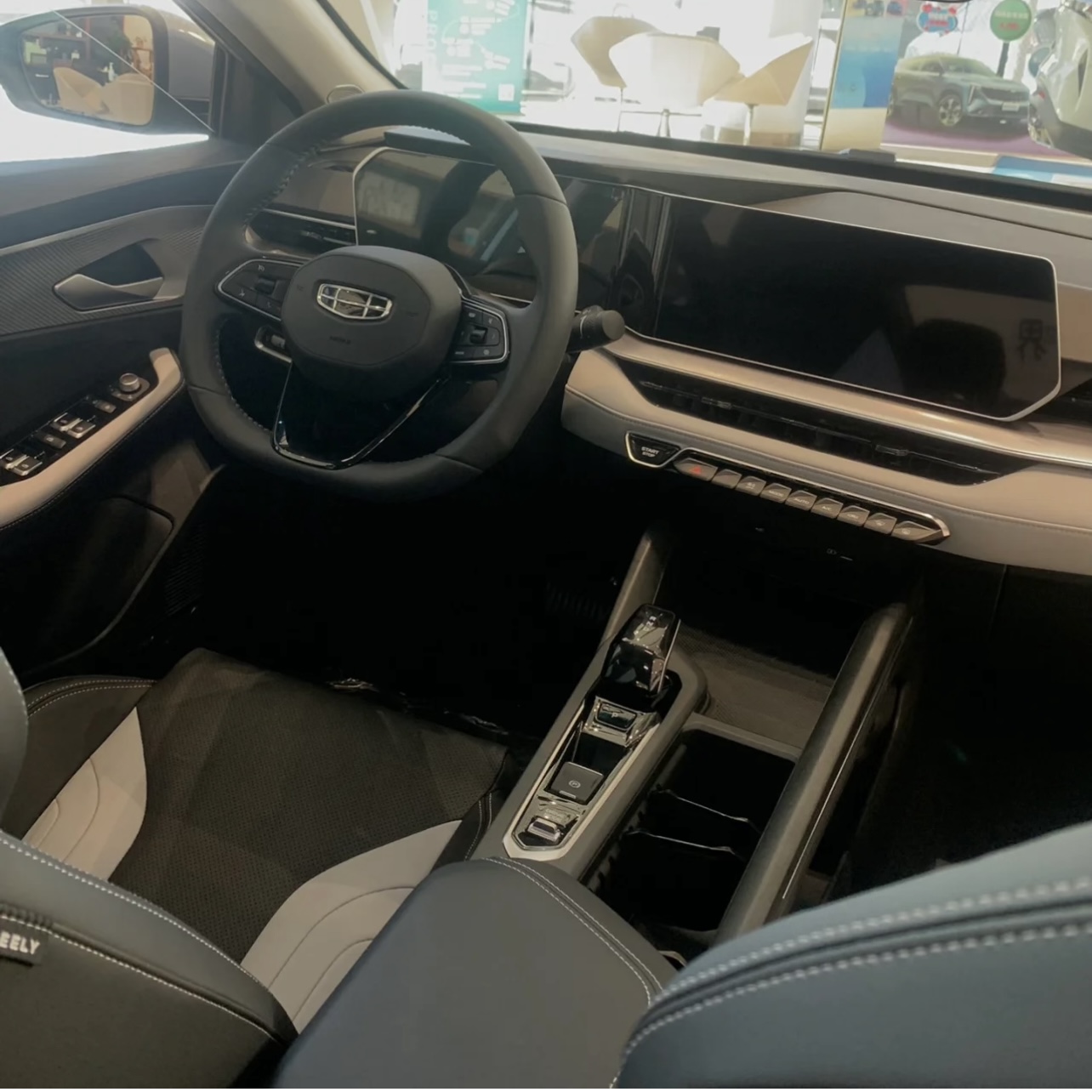 2022 Geely BINGRUI 1.5T DCT FLUXE EDITION Electric Copilot Seat Adjustment Geely Cars