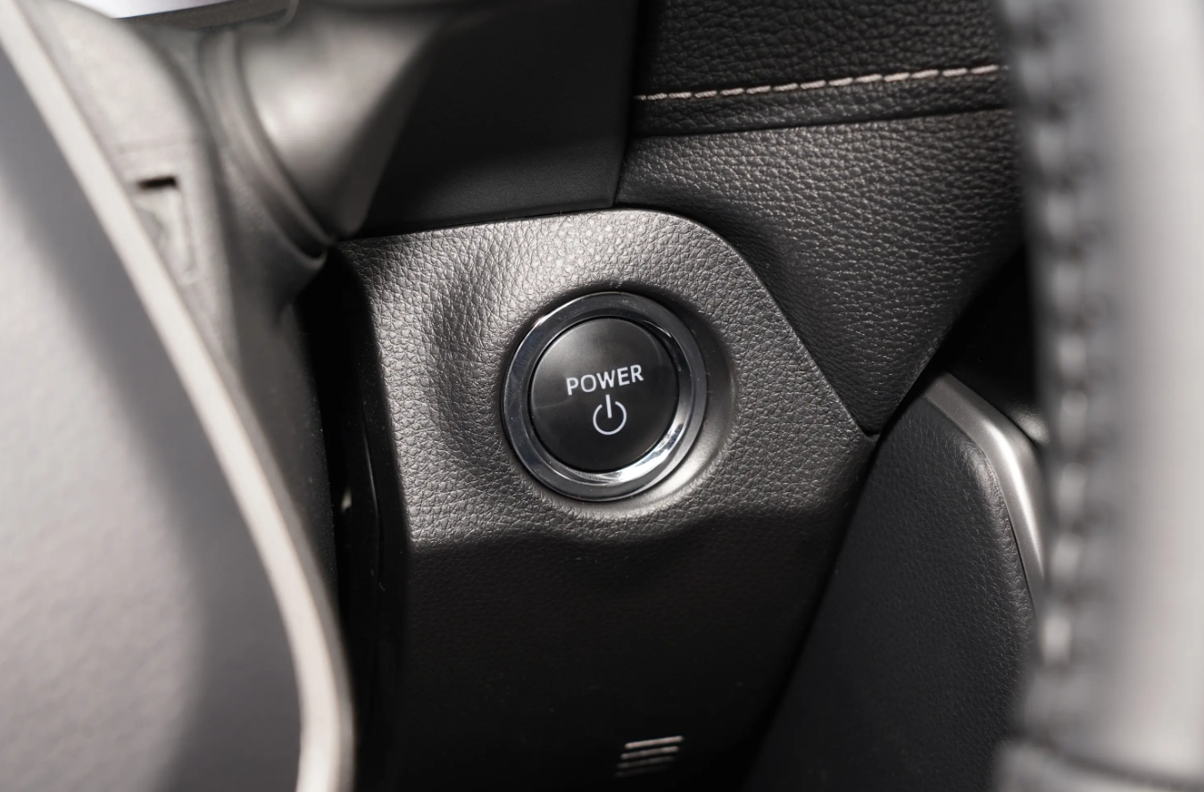 Front Suspension Macpherson Equipped 2022 GAC Toyota Veranda SUV for Design Arrival