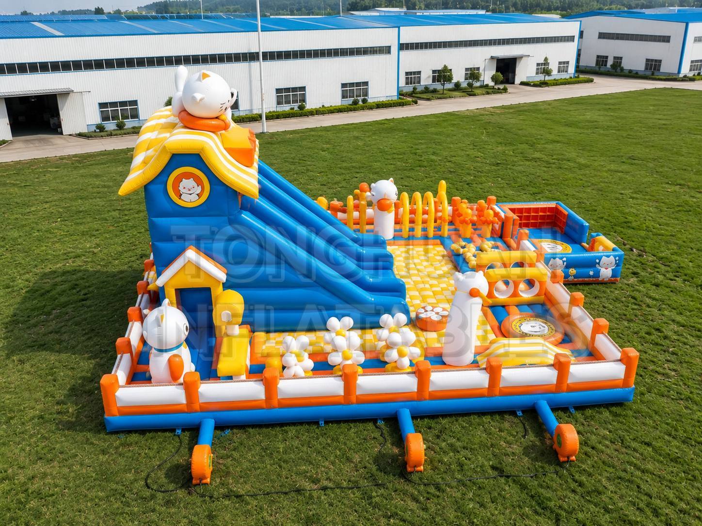 Custom Inflatable Amusement Park with Cat Theme Slide Ball Pit Challenge Course and Modular Play Zones for Commercial Projects