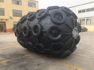 China Anti Explosion 2.5x4.0m Pneumatic Rubber Fenders For Boats wholesale