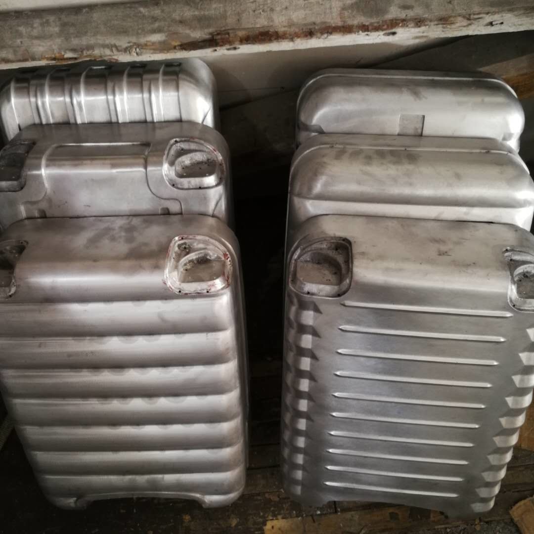 Hard Shell Luggage/Suitcase/Trolley Bag/Beauty Case/Pilot Aluminum Mould.