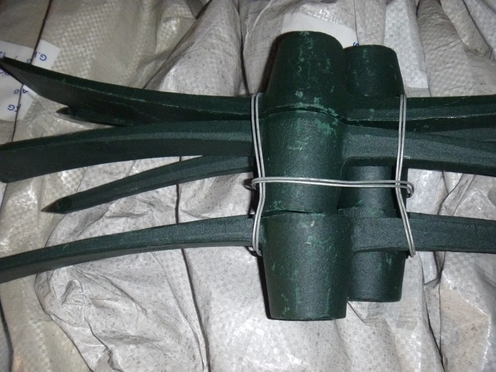 Classic Italy Model Pickaxe P410 with Customized OEM Support and 550mm Overall Length