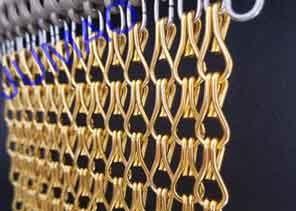China 10mm × 24mm Metal Chain Link Curtains Golden String For Wall Coverings wholesale