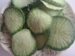Premium Quality Sliced Vacuum Fried Vegetable Dried Green Radish Snacks