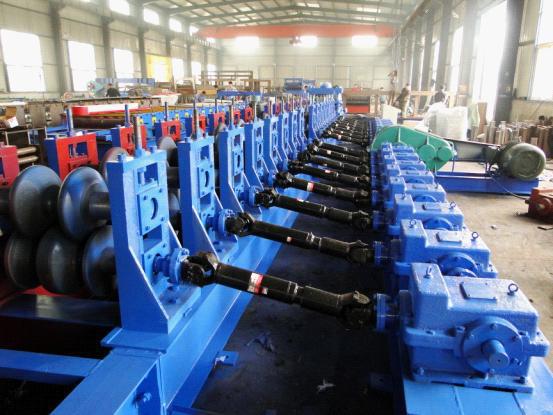 Durable Highway Guardrail Roll Forming Machine 300 H - High Grade Steel Frame Material
