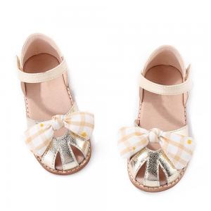 China Leather Girls School Shoes Round Toe TPR Sole With Bow Tie wholesale