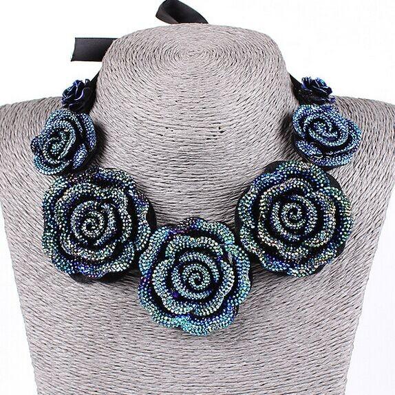 European-American fashion vintage necklace resin flower necklace ribbon roses