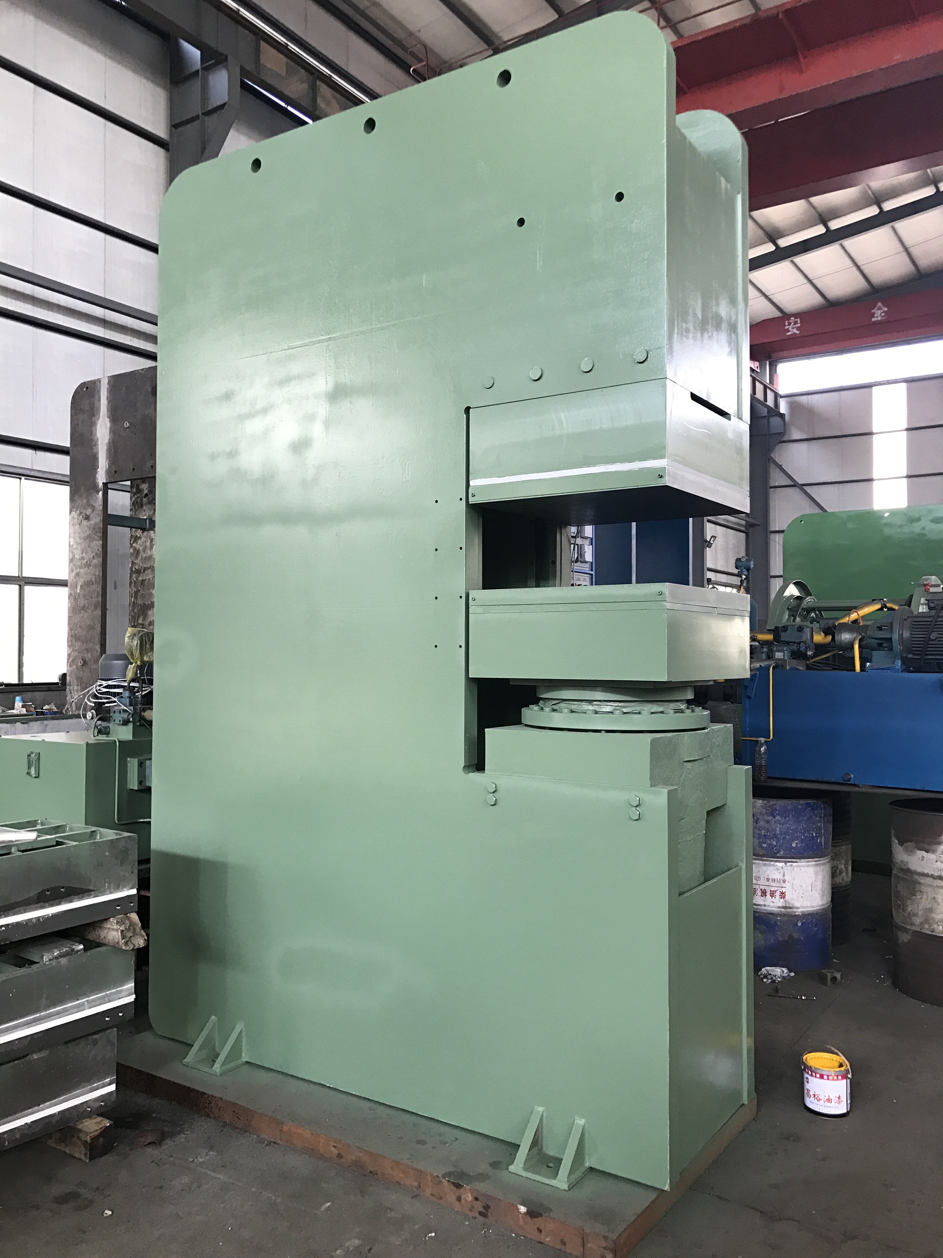 3200*1050*1730 mm C Type Rubber Press for Vulcanizing Hot Pressing Rubber Products