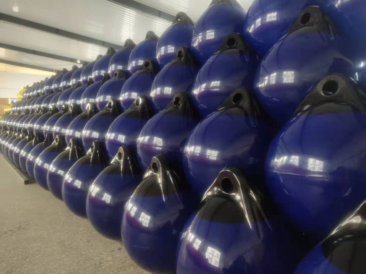 A75 29.5" Diameter*31.5" Height A Type Marine PVC Boat Fender Buoys For Yacht