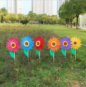 China Outdoor sunflower ornaments decoration wooden garden stake wholesale