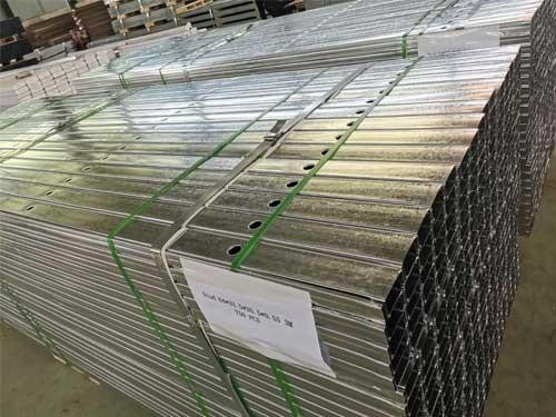 SGC570 Z275 Regular Spangle Galvanized Steel Strips For Building Frame And Trusses