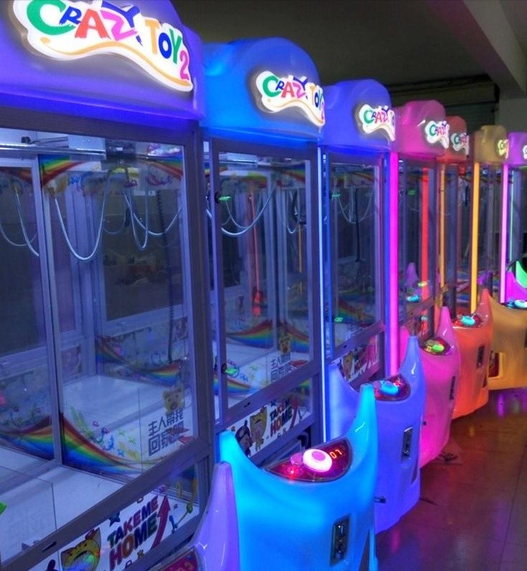 Crazy Toy Claw Gift Vending Game Machine 220V W800*D850*H1950 mm