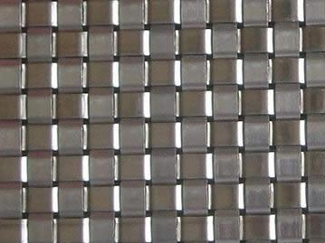 Woven wire mesh with 9mm weft pitch.