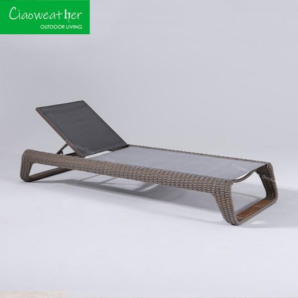 Hotel Outdoor Pool Lounge Chairs with Vintage Wicker Design and Waterproof