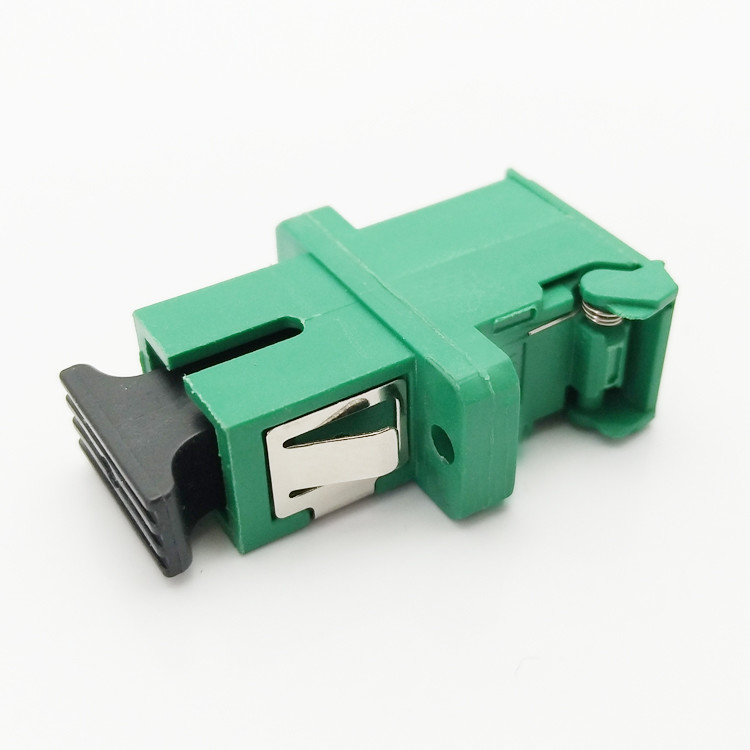 Flangeless Fiber Optic Coupler with Shutter