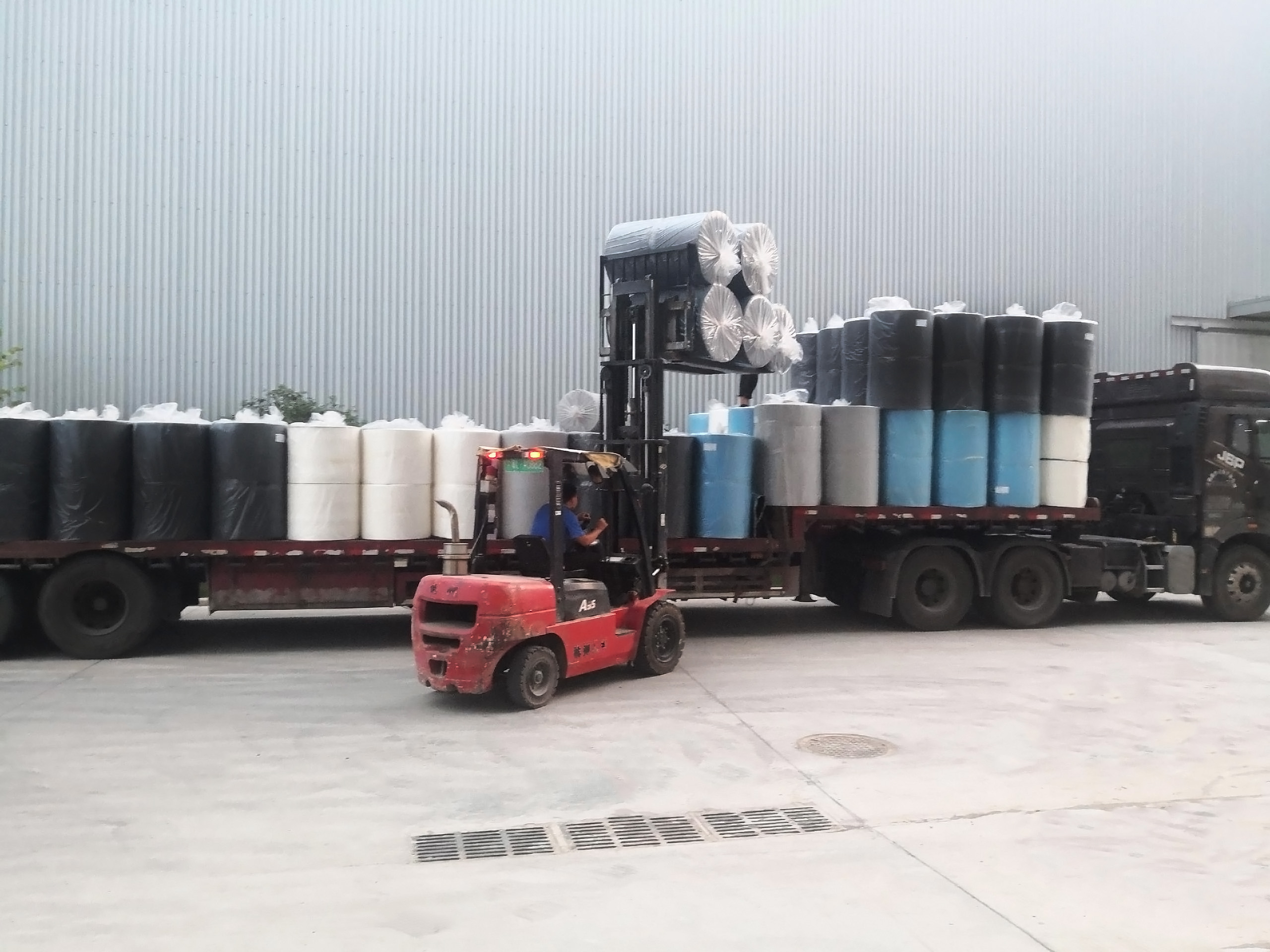 White PE / XPE / IXPE Foam Rubber Flexible Waterproof Closed Cell Cross linked Polyethylene Foam sheets