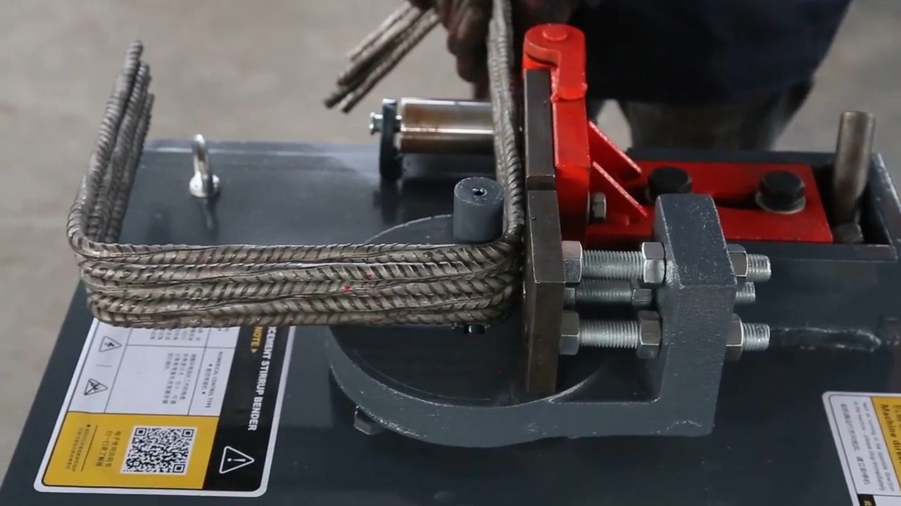 4-32mm Hydraulic Rebar Automatic Steel Bending Machine For Roll Cage