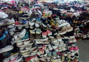 Wholesale used shoes for Togo Market , used shoes second-hand clothing and bags