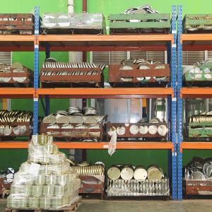 China industrial heavy duty storage shelves with wood board / cargo cage / pallet wholesale