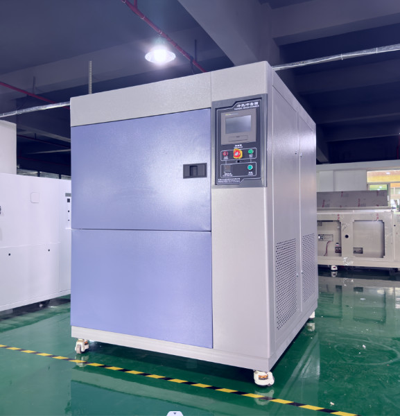 IE31A1100L Climate Thermal Shock Test Chamber For Humidity Test With Temperature Uniformity ≦2.0C