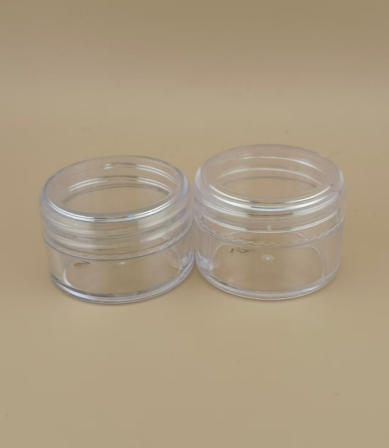 Certified Small Clear Plastic Cream Jar with Screw Lid for Skincare Needs