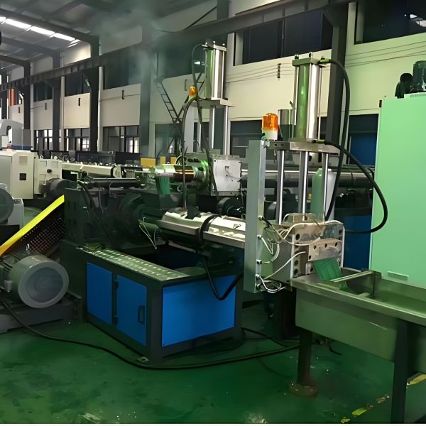 Intelligent Single Screw Extrusion Granulator Optimizes Plastic Manufacturing Efficiency