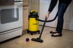17L Stanley Wet Dry Vacuum Cleaner 4.5 Gallon 4 Swivel Casters Multi Direction