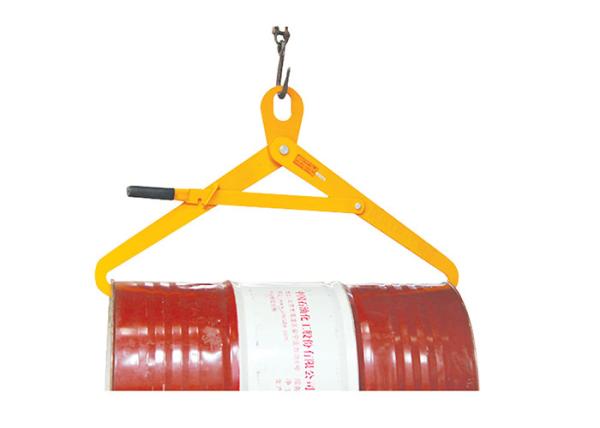 DM500 Drum Lifter For lifting 210 Liter Drum With Overhead Hoist Load Capacity