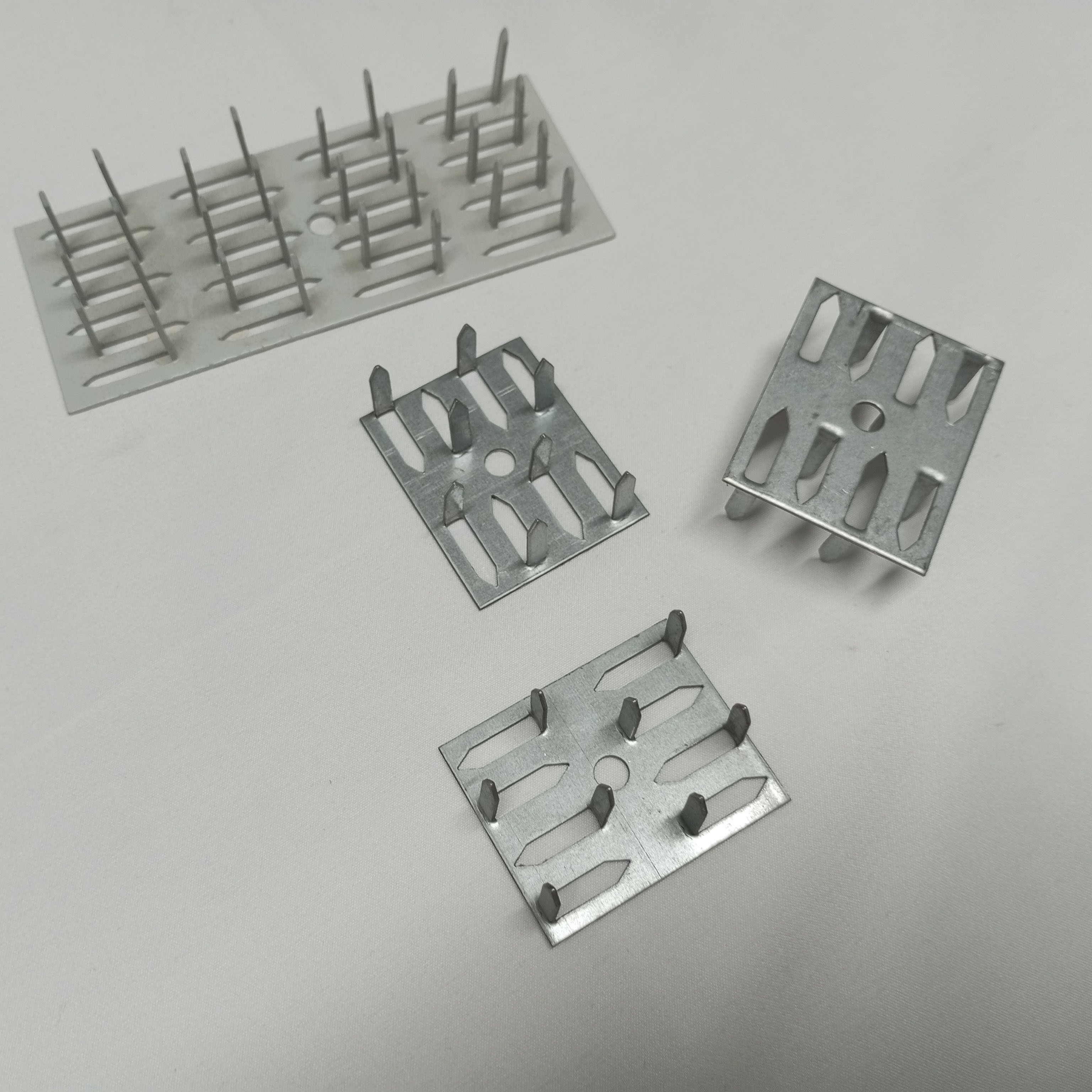45 Piece Hanging Impaling Pins For Drywall And Wood Installations