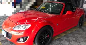 China Ferrari Red High Gloss Car Wrap Air Release Slidable Temperature Resistant wholesale