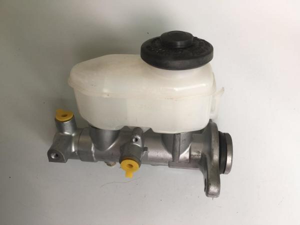 47201-38040 Auto Brake System Brake Master Cylinder OEM 47201-38040 FITS TOYOTA