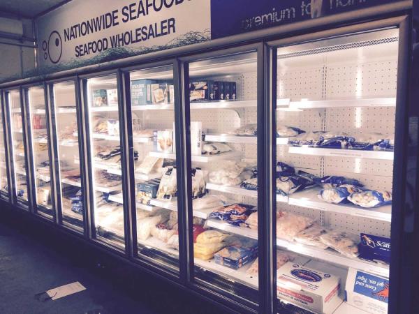 Vertical Glass Door Multideck Display Fridge Cabinets Ultra Low Front For