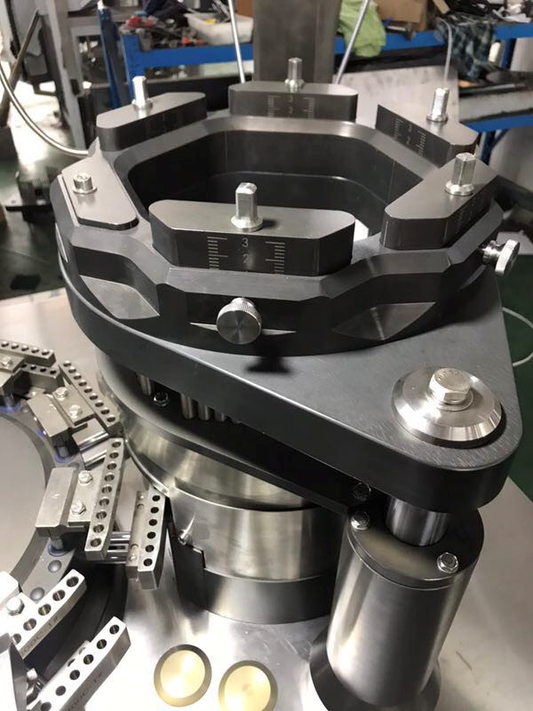 Built - In Cam Capsule Filling Equipment Germany Siemens Touch Screen