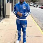 Custom Streetwear Vintage Cropped Zip Hoodie and Sweatpants Set with Towel