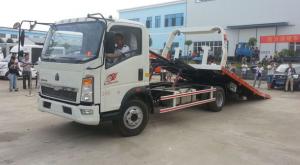 China Light Flatbed Special Purpose Truck , Rotator Tow Truck With Cummins Engine wholesale