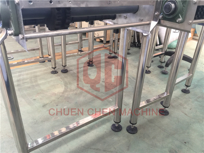 Industrial Filling Capping And Labeling Machine With Belt Conveyor System